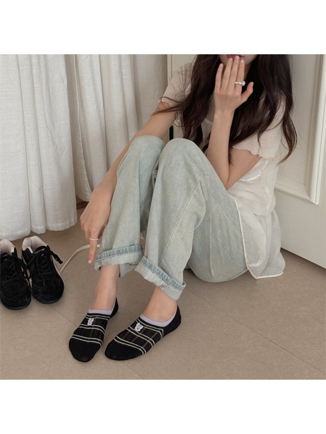 Rufia - Cute Dog Embroidered Stripe No Show Socks