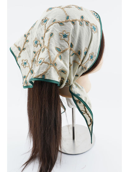 Scarvii - Embroidered Floral Triangle Headband