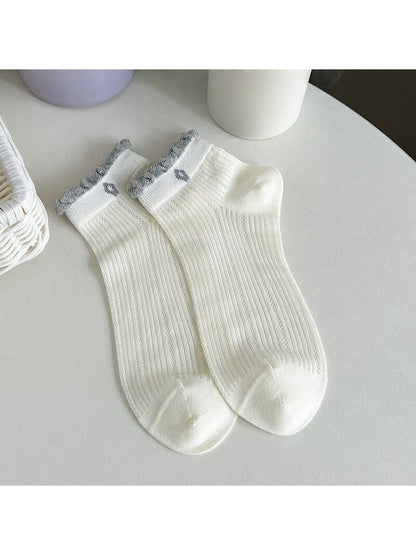 Rufia - Ruffle Trim Solid Color Ankle Socks