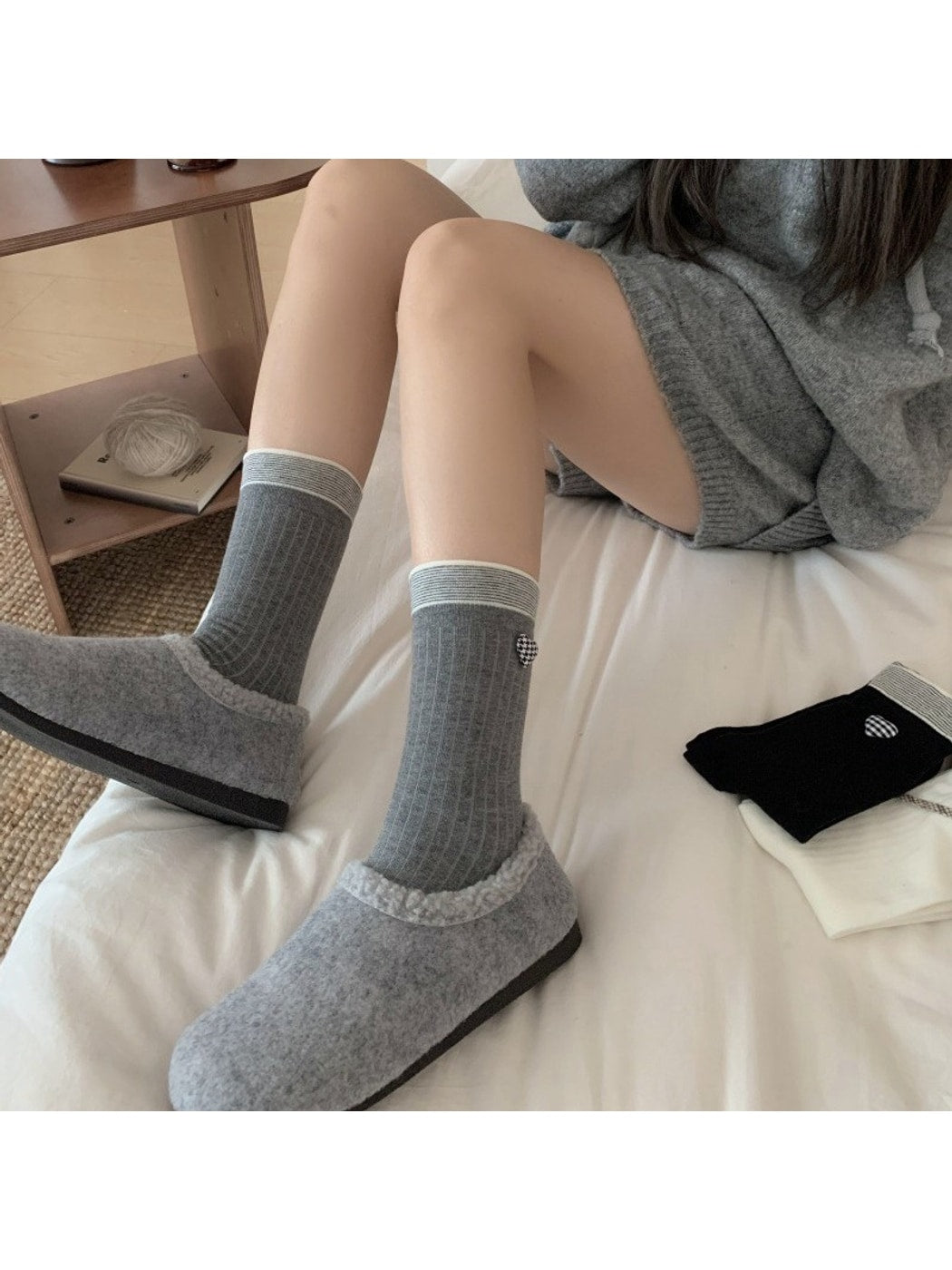 Rufia - Heart Button and Bow Accent Crew Socks