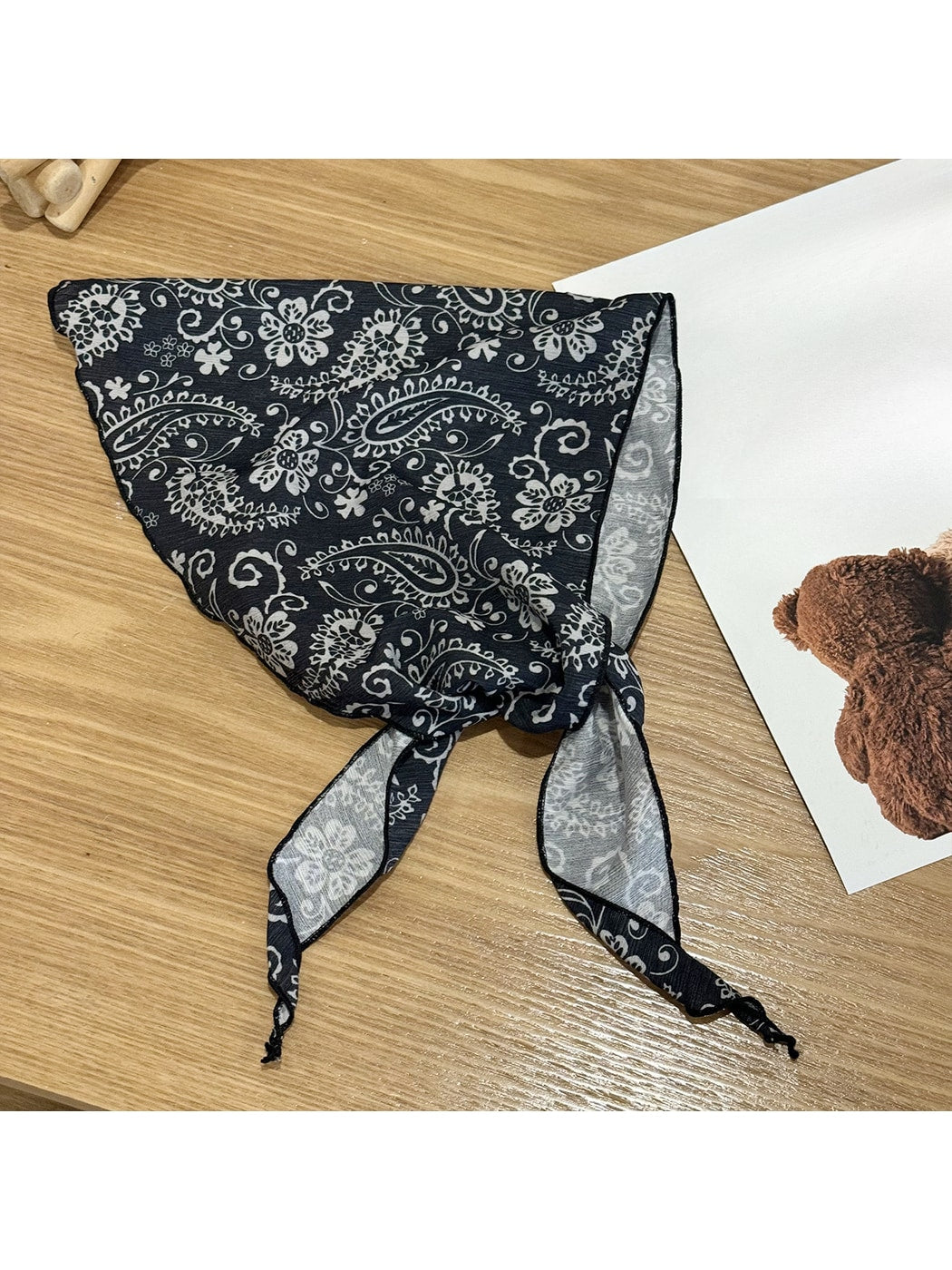 Scarvii - Paisley Floral Print Triangle Bandana