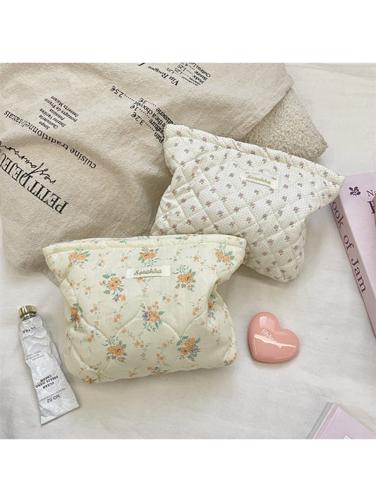 Cosbai - Floral Quilted Makeup Bag