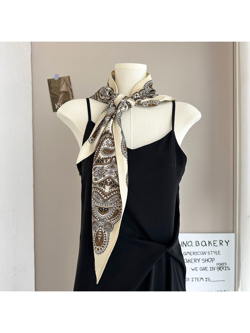 Scarvii - Paisley Print Triangle Scarf