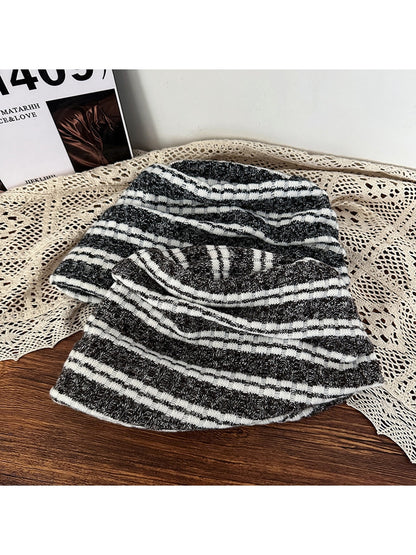 Haila - Women's Flat Crown Striped Knit Beanie