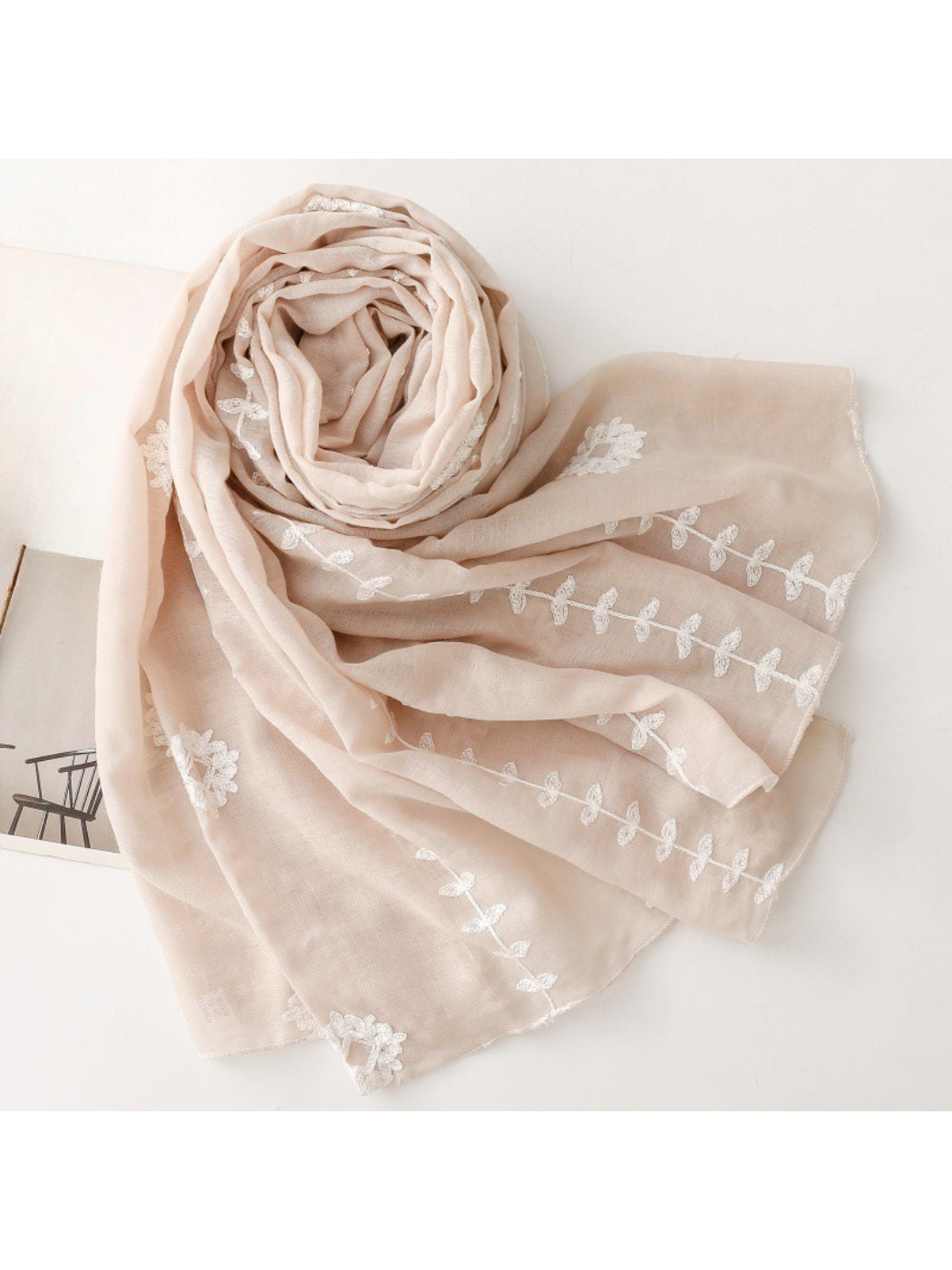 Scarvii - Modern Motif Trim Soft Scarf
