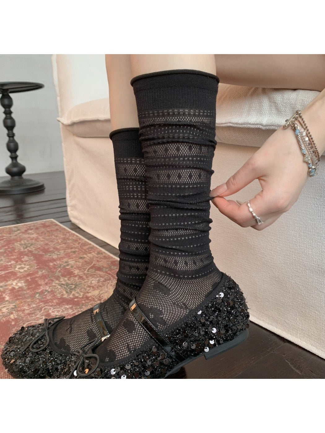 Rufia - Retro Lace Openwork Rolled Cuff Socks