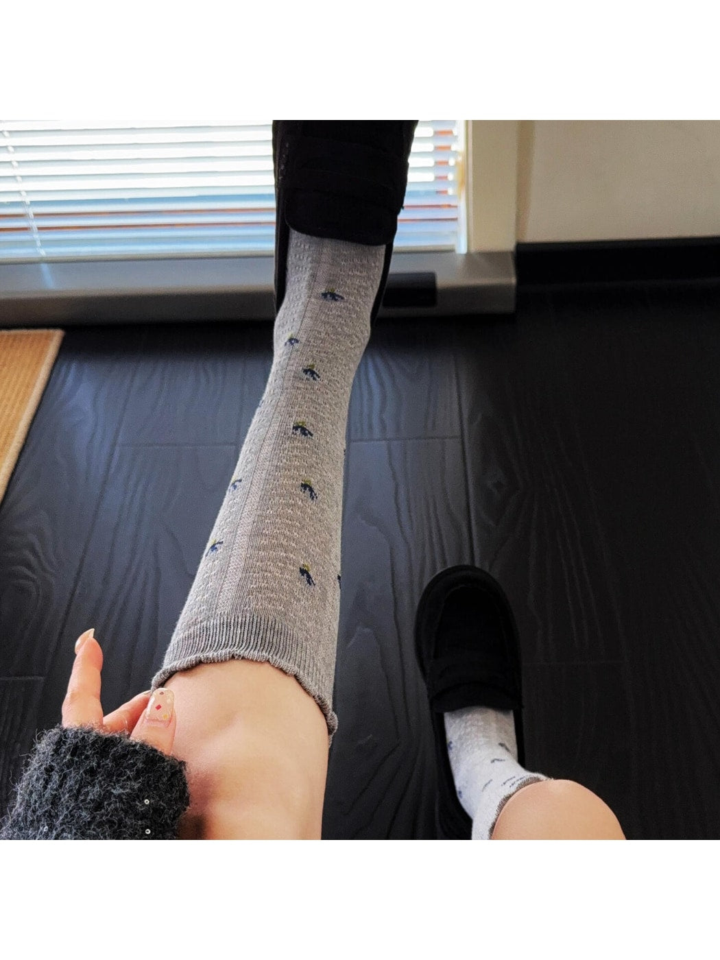 Rufia - Floral Pattern Ruffle Mid Calf Socks