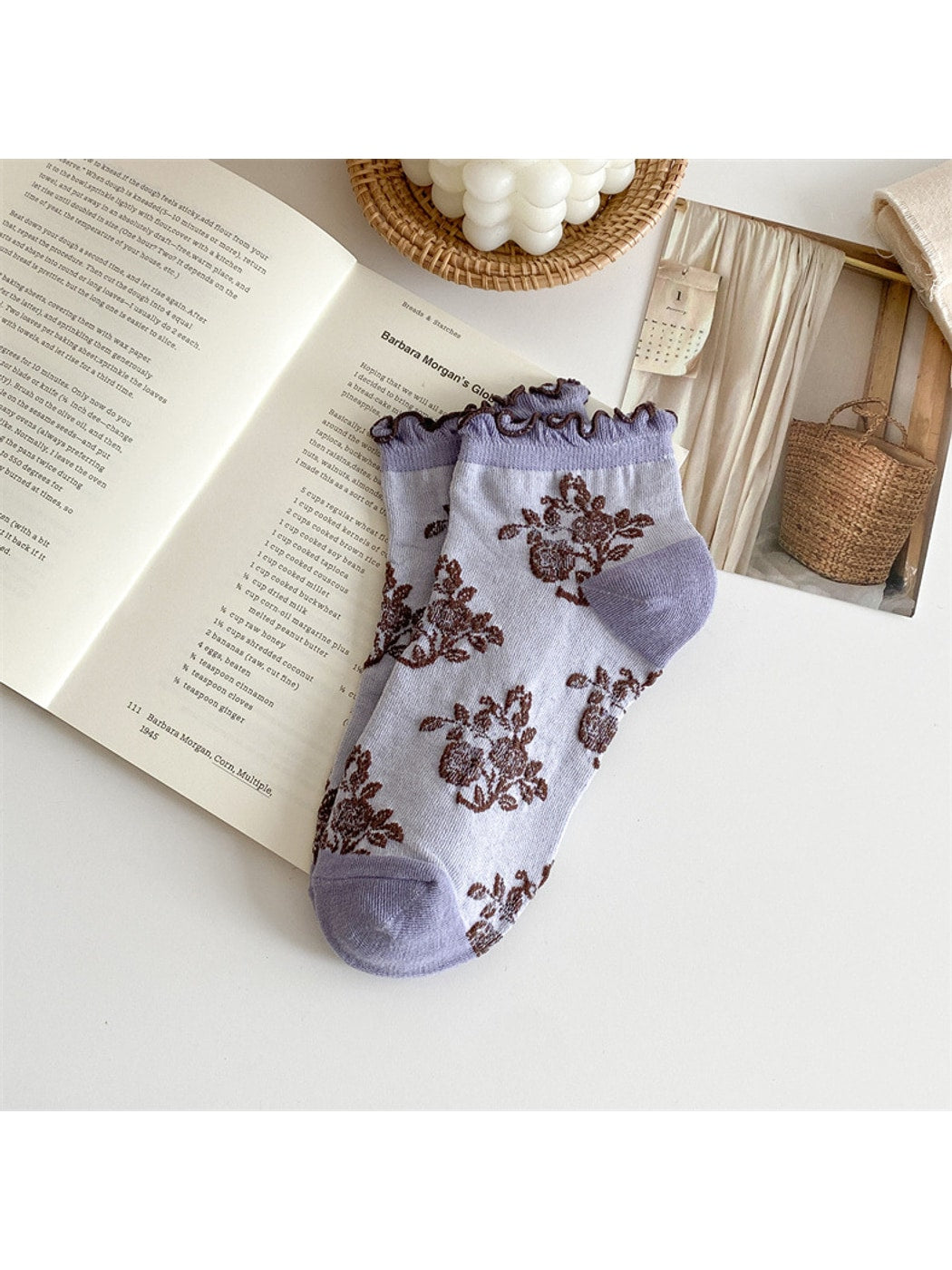 Rufia - Muted Floral Ruffle Trim Ankle Socks
