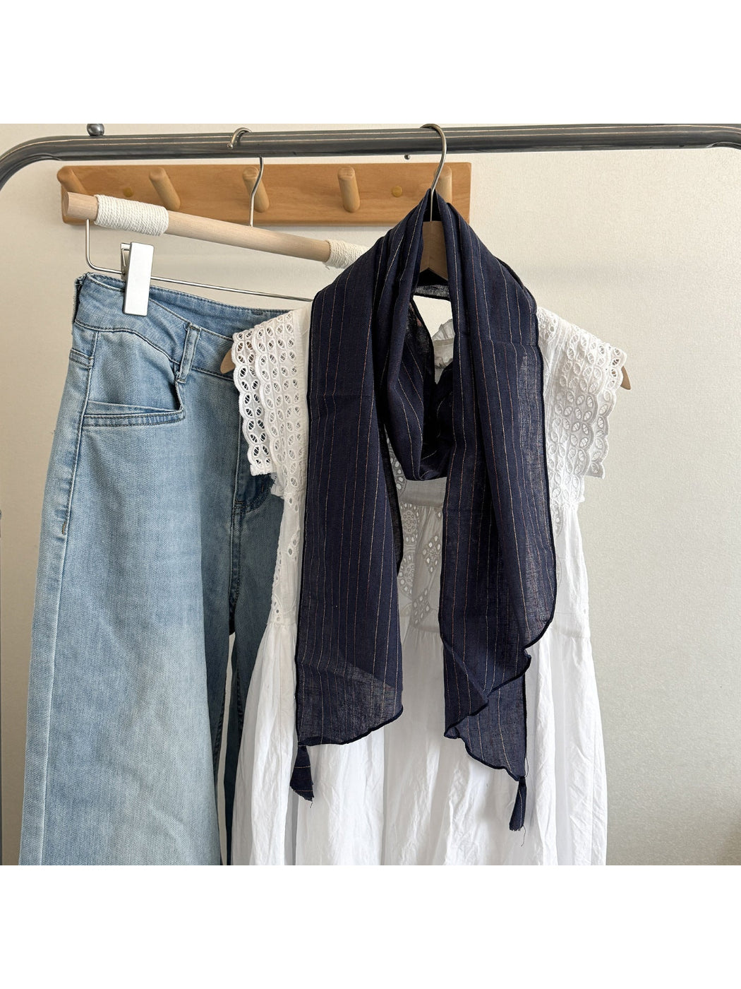 Scarvii - Stripe Tassel Lightweight Scarf