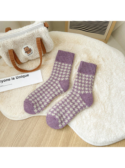 Rufia lavender check pattern crew socks flat lay