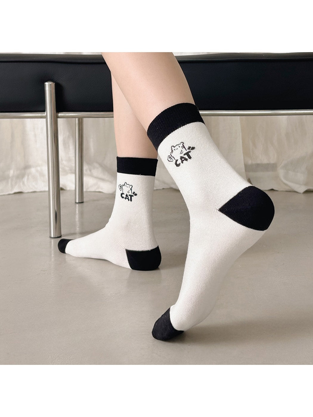 Rufia - Playful Cartoon Cat Theme Crew Socks