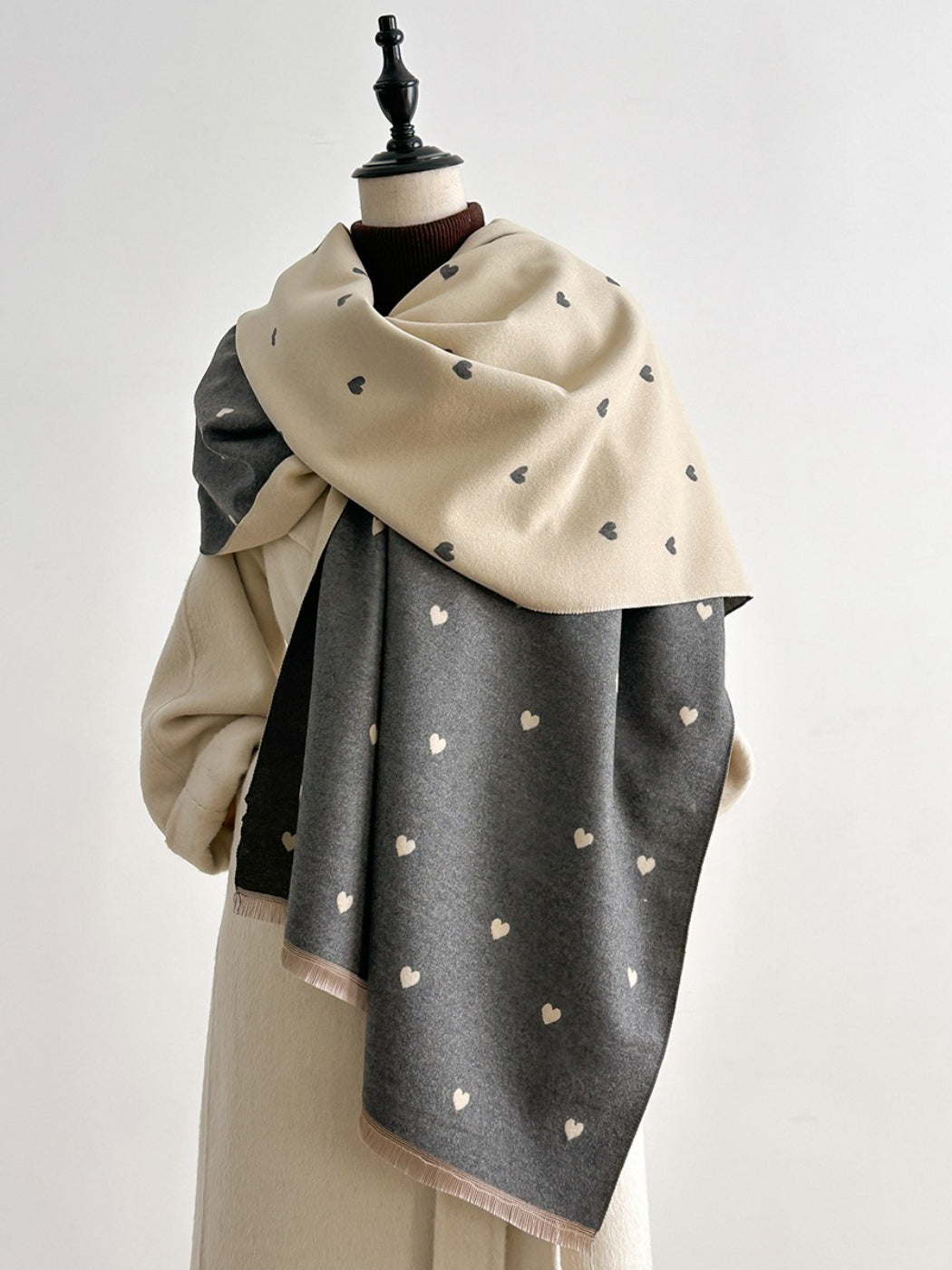 Scarvii – Reversible Heart Print Scarf & Wrap