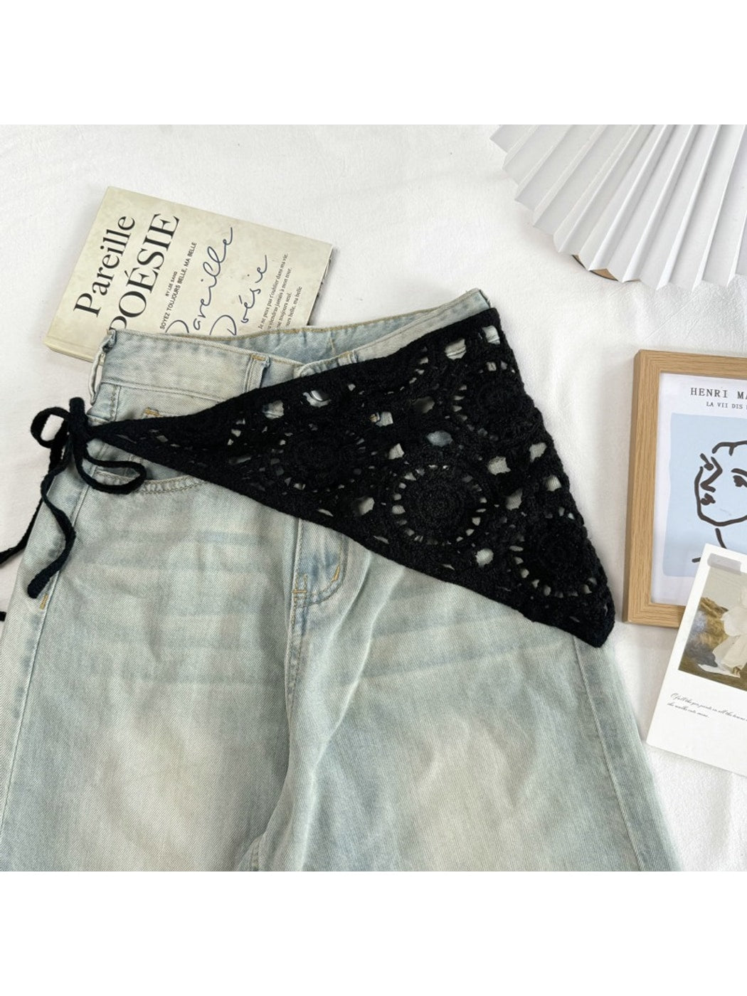 Scarvii - Vintage Openwork Design Triangle Bandana
