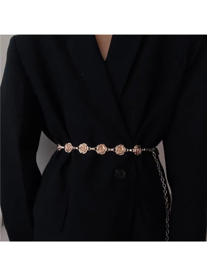 Beco Rose Detail Chain Waist Belt clasp and adjustable chain detail close-up