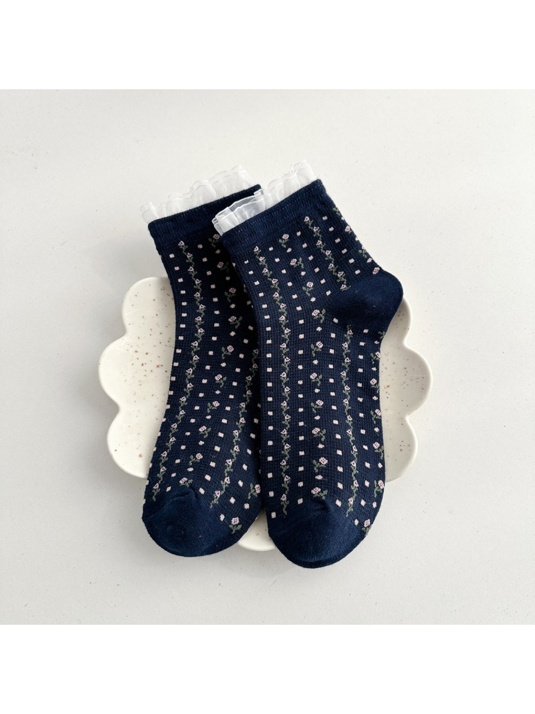 Rufia - Floral Knit Ruffle Cuff Crew Socks product image 4