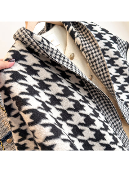 Scarvii - Houndstooth Wrap Scarf