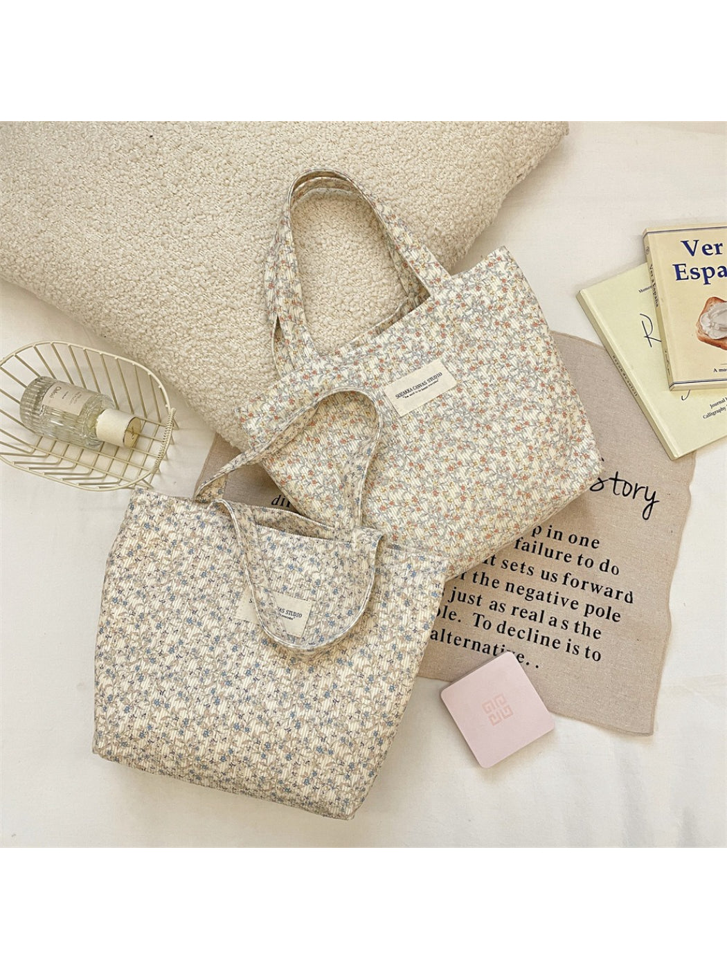 Cosbai - Vintage Floral Everyday Tote