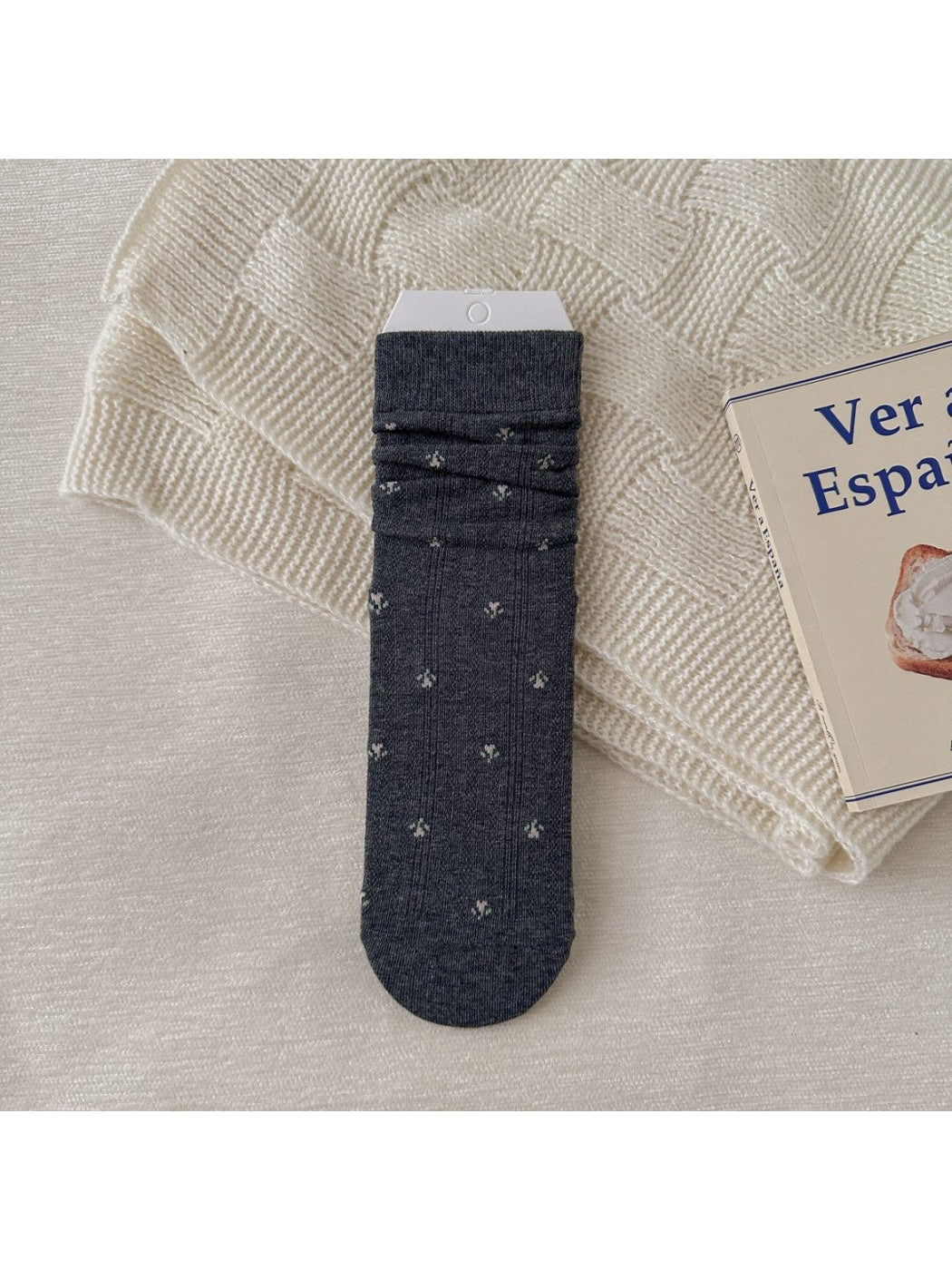 Rufia - Floral Pattern Casual Everyday Crew Socks
