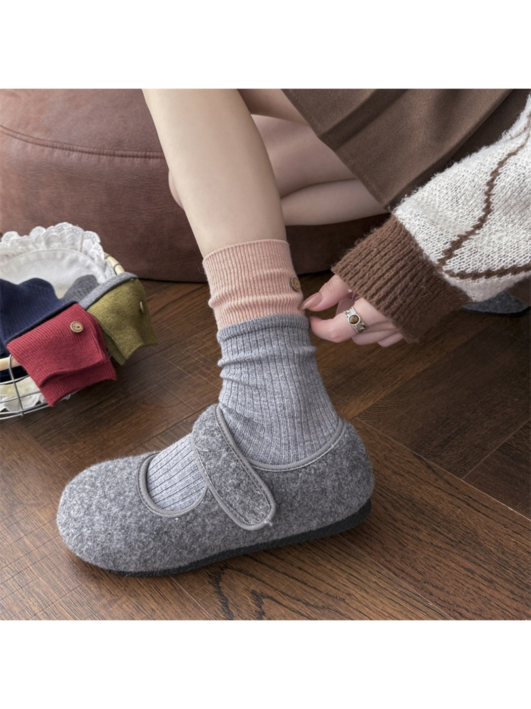 Rufia - Contrast Cuff Button Detail Crew Socks product image 8