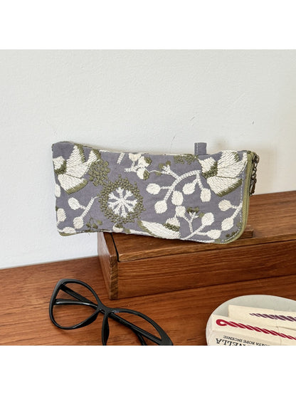 Cosbai - Embroidered Zipper Makeup Pouch