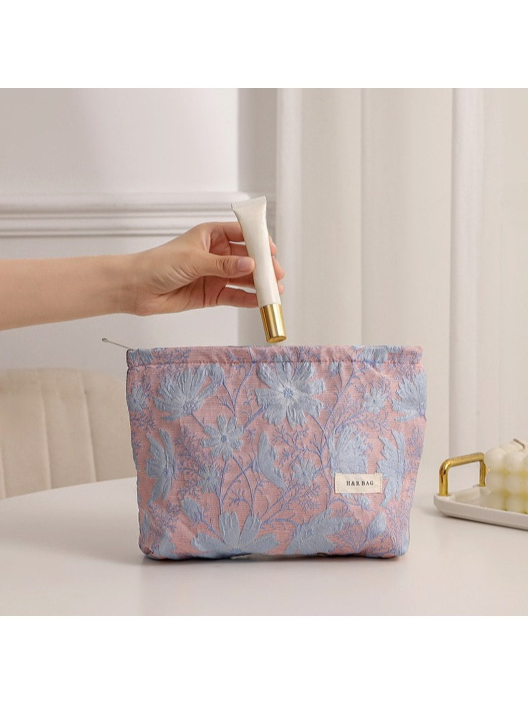 Cosbai - Fresh Floral Travel Makeup Organizer Bag