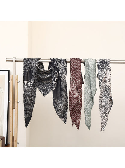 Scarvii - Patchwork Pattern Fashion Triangle Bandana