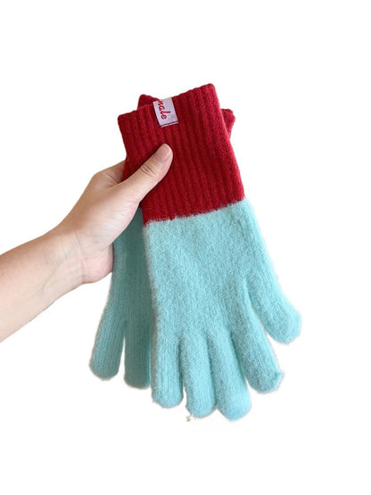 Gloving - Warm Knit Gloves