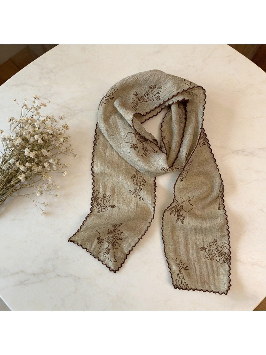 Scarvii - Floral Print Slim Neck Scarf