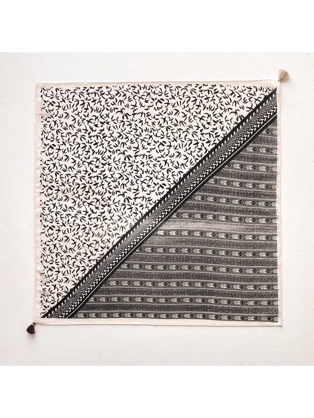 Scarvii - Retro Diagonal Split Boho Square Scarf