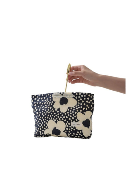 Cosbai - Floral Print Cosmetic Bag