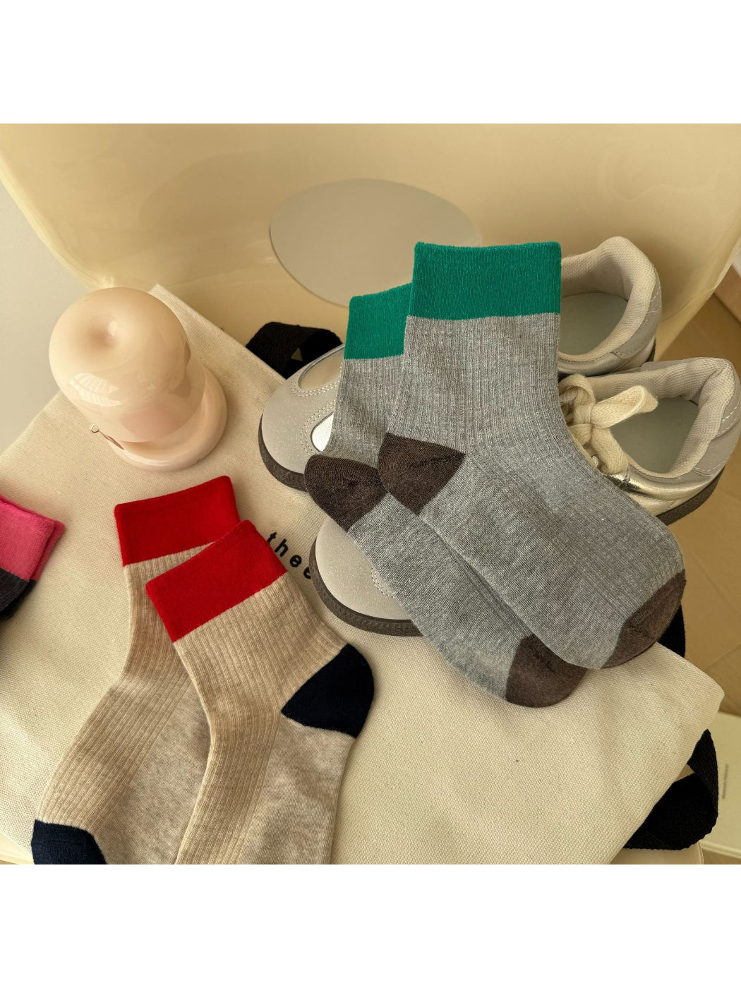 Rufia - Two Tone Ribbed Colorblock Crew Socks