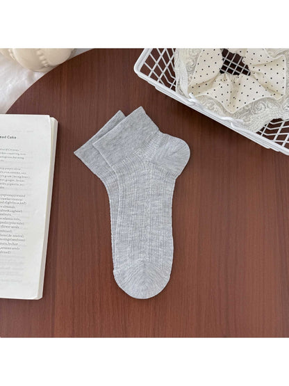 Rufia - Elegant Solid Color Openwork Ankle Socks