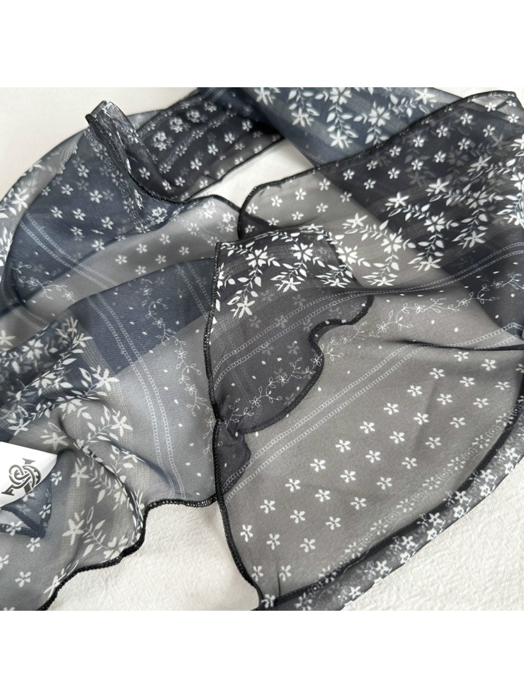 Scarvii - Gradient Sheer Simple Style Long Scarf