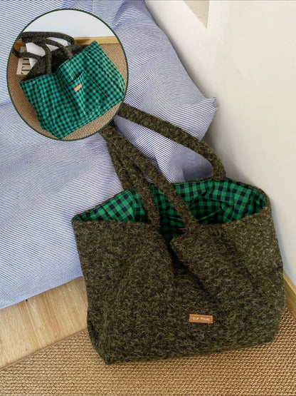 Cosbai – Plush Tote Bag with Checkered Lining