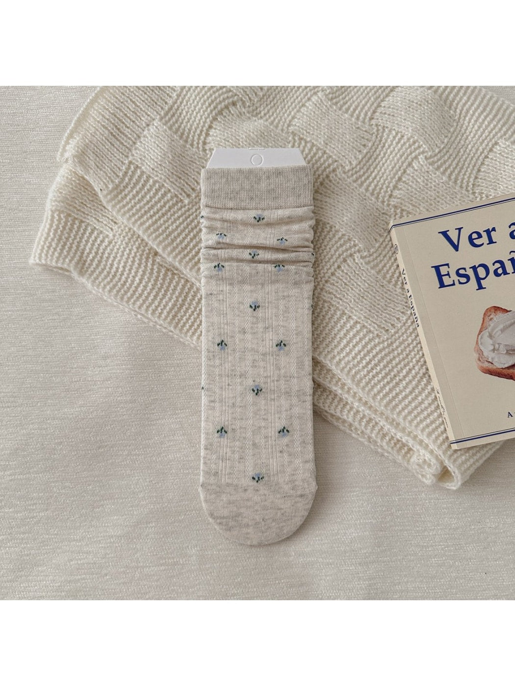 Rufia - Floral Pattern Casual Everyday Crew Socks