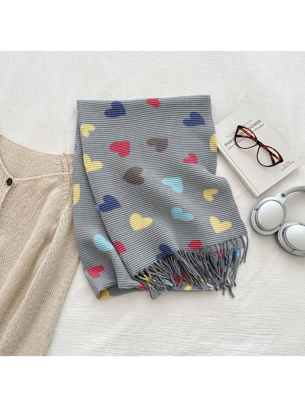 Scarvii - Ribbed Heart Pattern Fringed Winter Scarf