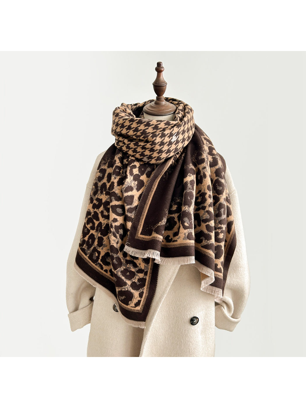 Scarvii - Dual-Tone Leopard Border Scarf