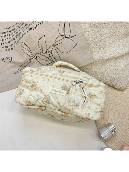 Cosbai - Floral Quilted Cosmetic Bag