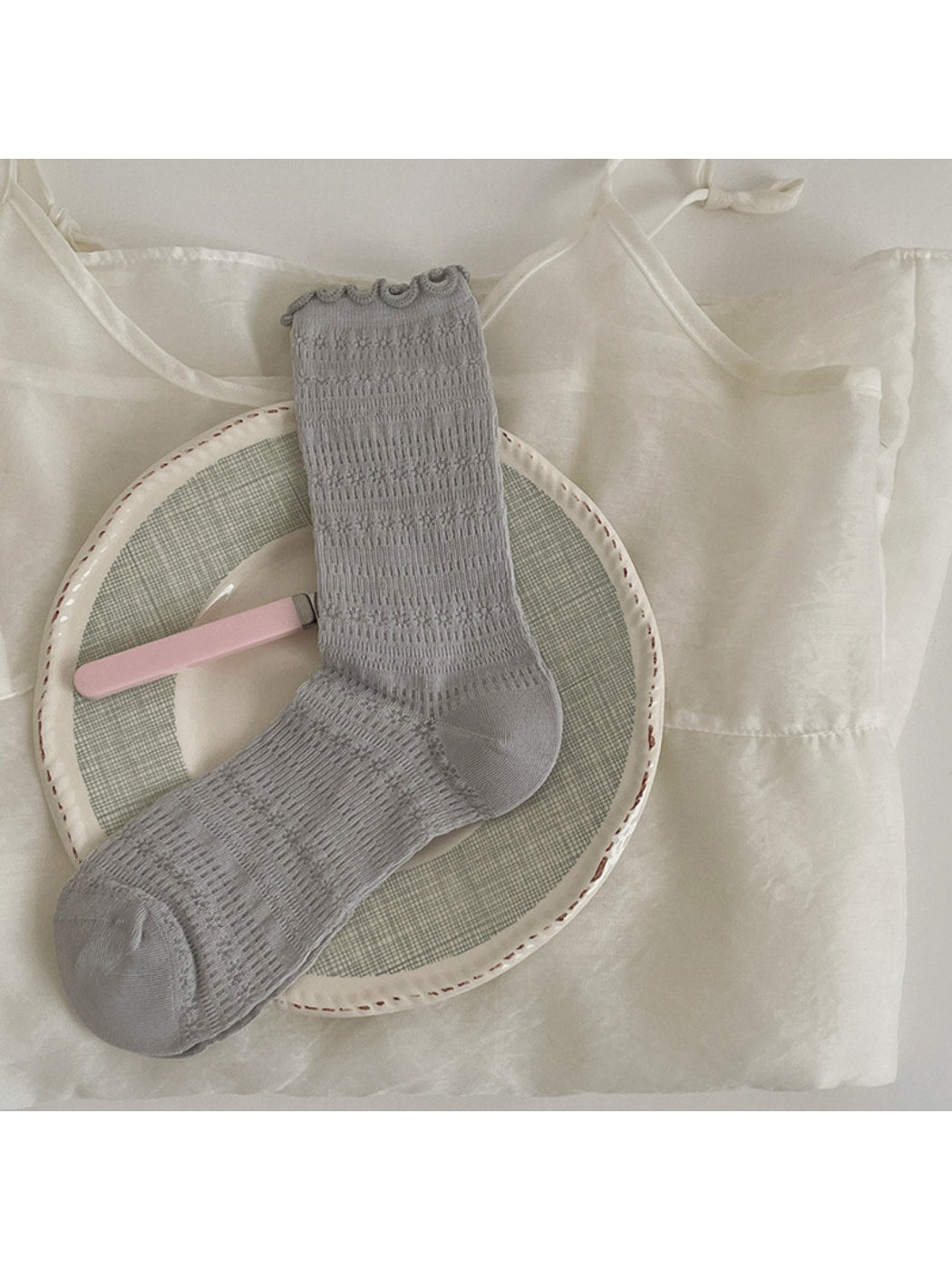 Rufia - Openwork Ruffle Cuff Crew Socks