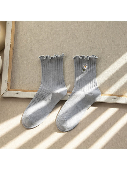 Rufia - Ruffle Trim Flower Embroidery Crew Socks