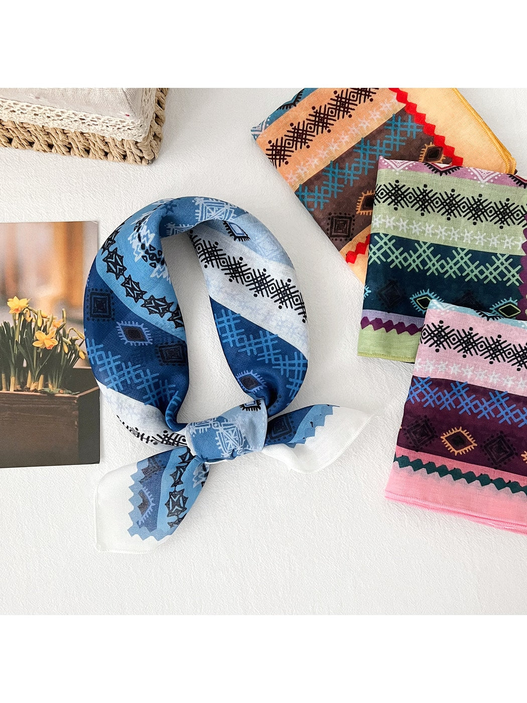 Scarvii - Geometric Print Decorative Square Scarf
