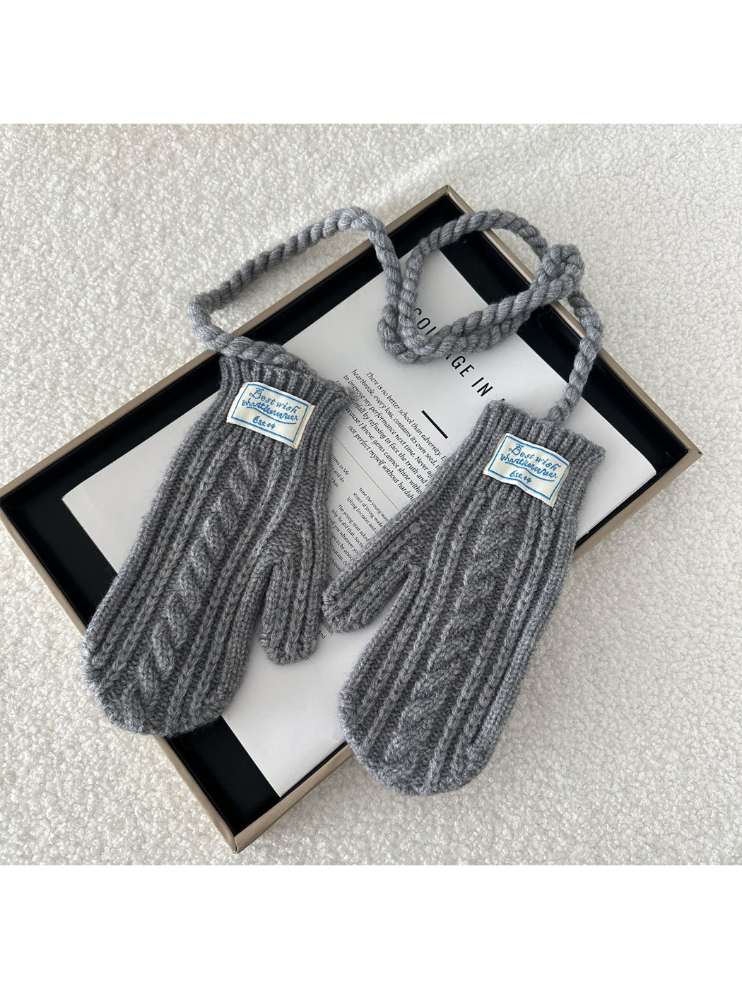 Gloving - Cable Knit Winter Mittens