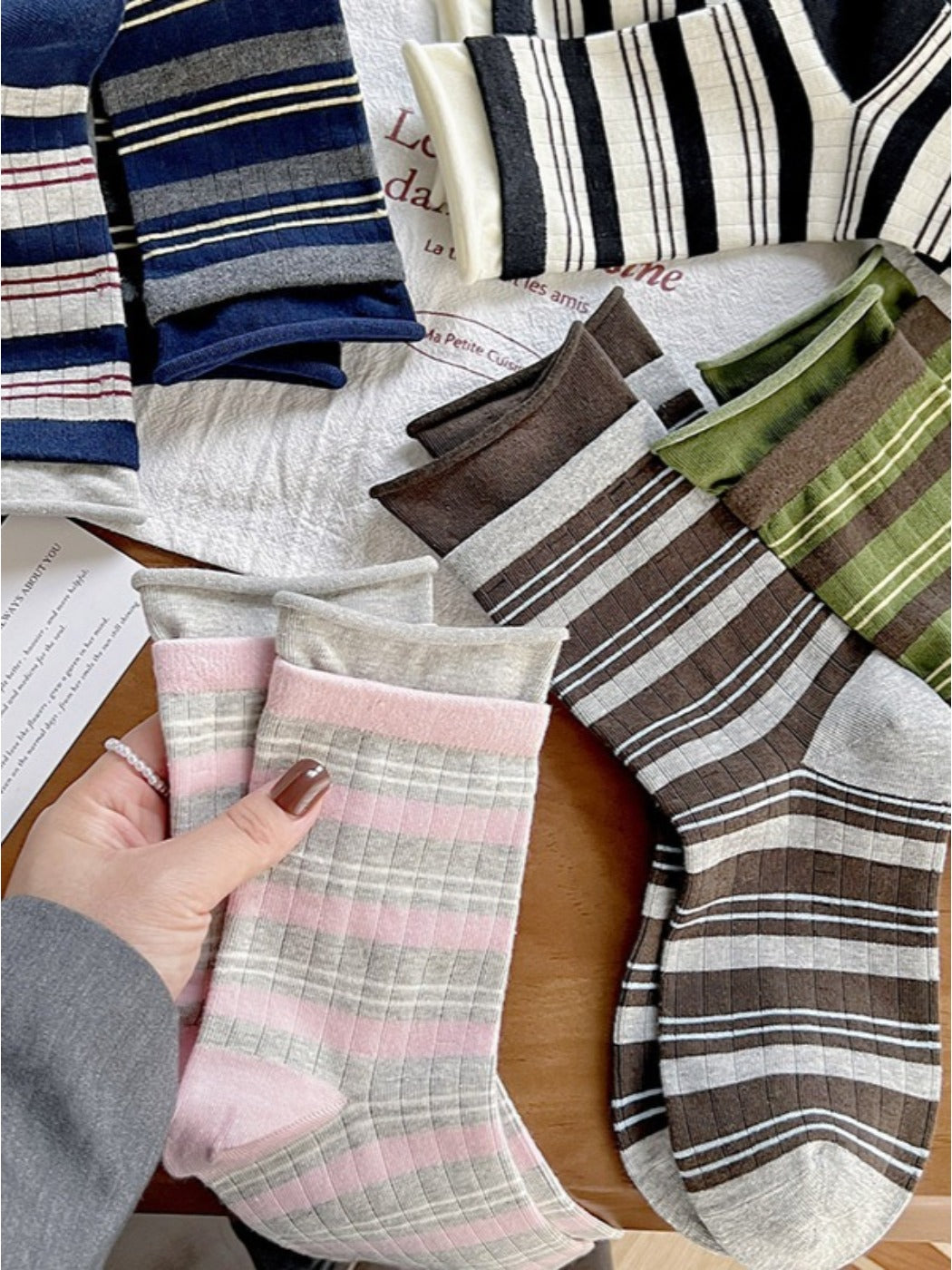 Rufia - Neutral Stripe Color-Block Crew Socks