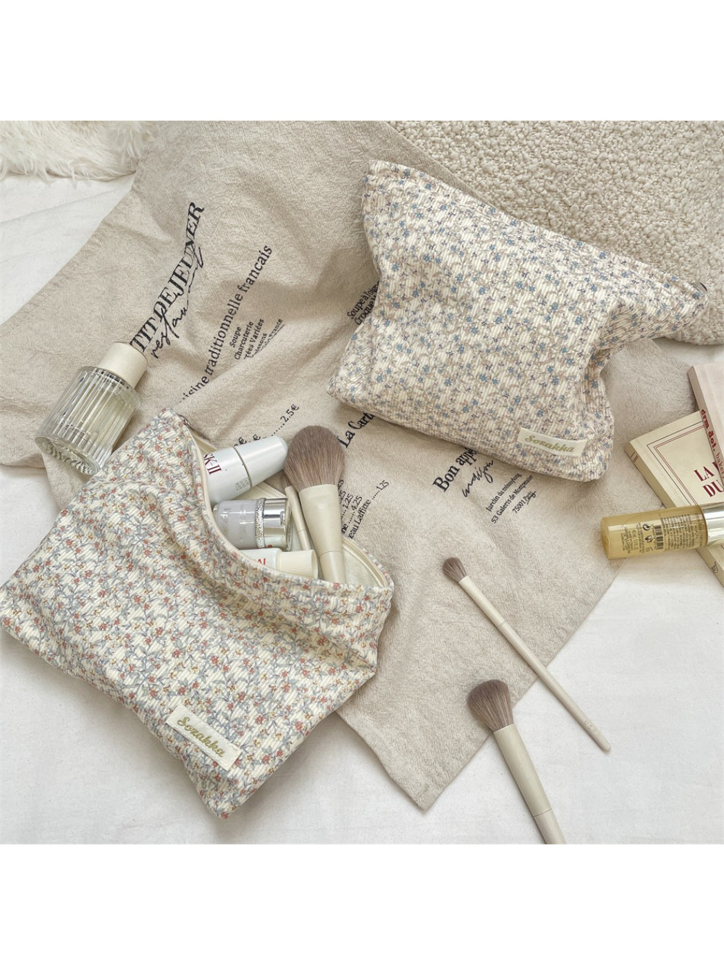 Cosbai - Micro Floral Cosmetic Bag