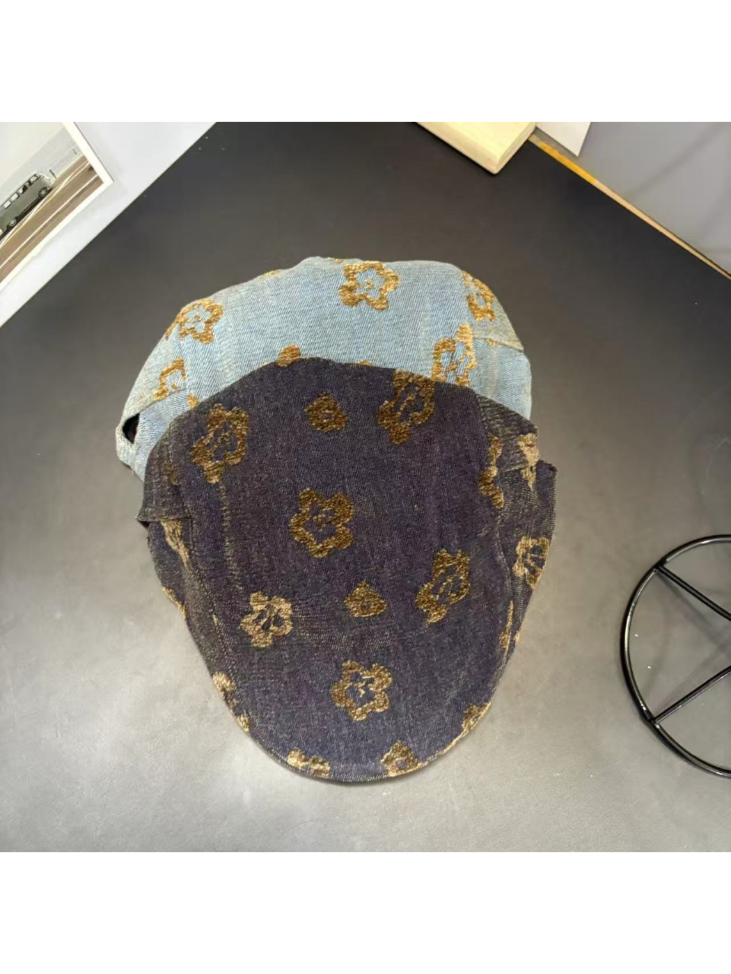 Haila - Vintage Ditsy Floral Newsboy Cap