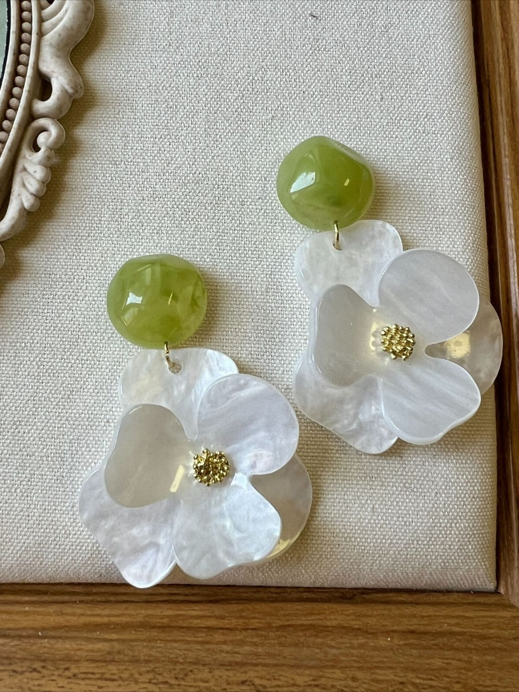 Earwish - Retro Fresh Green-White Flower Earrings