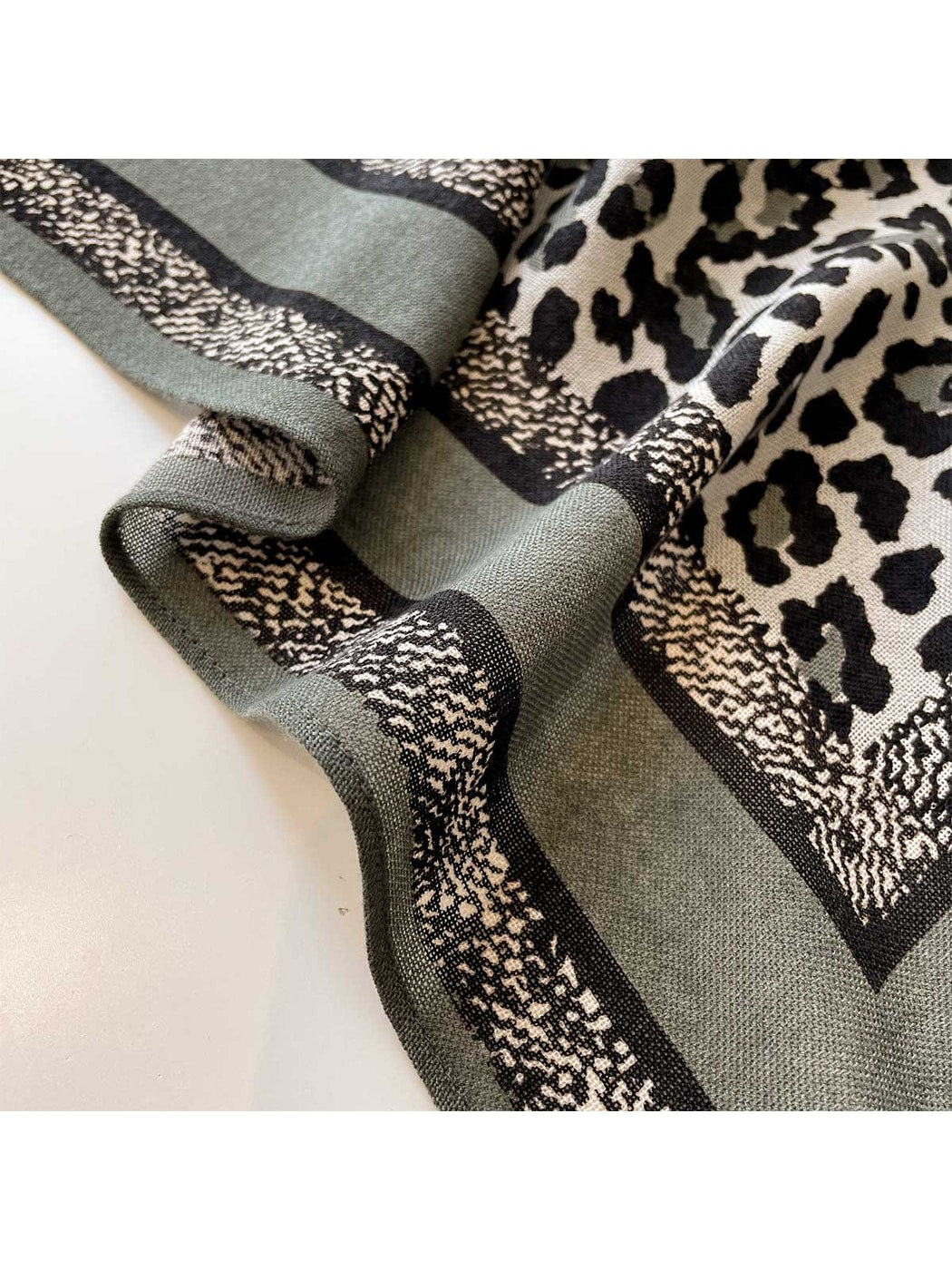 Scarvii - Classic Leopard Print Border Square Scarf