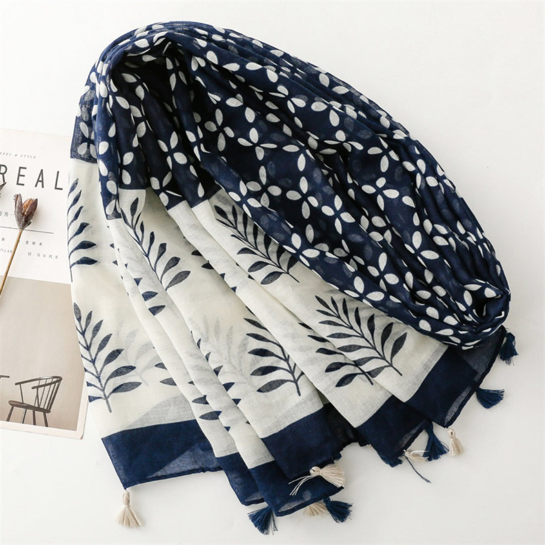 Scarvii - Blue & White Wheat Pattern Bohemian Scarf