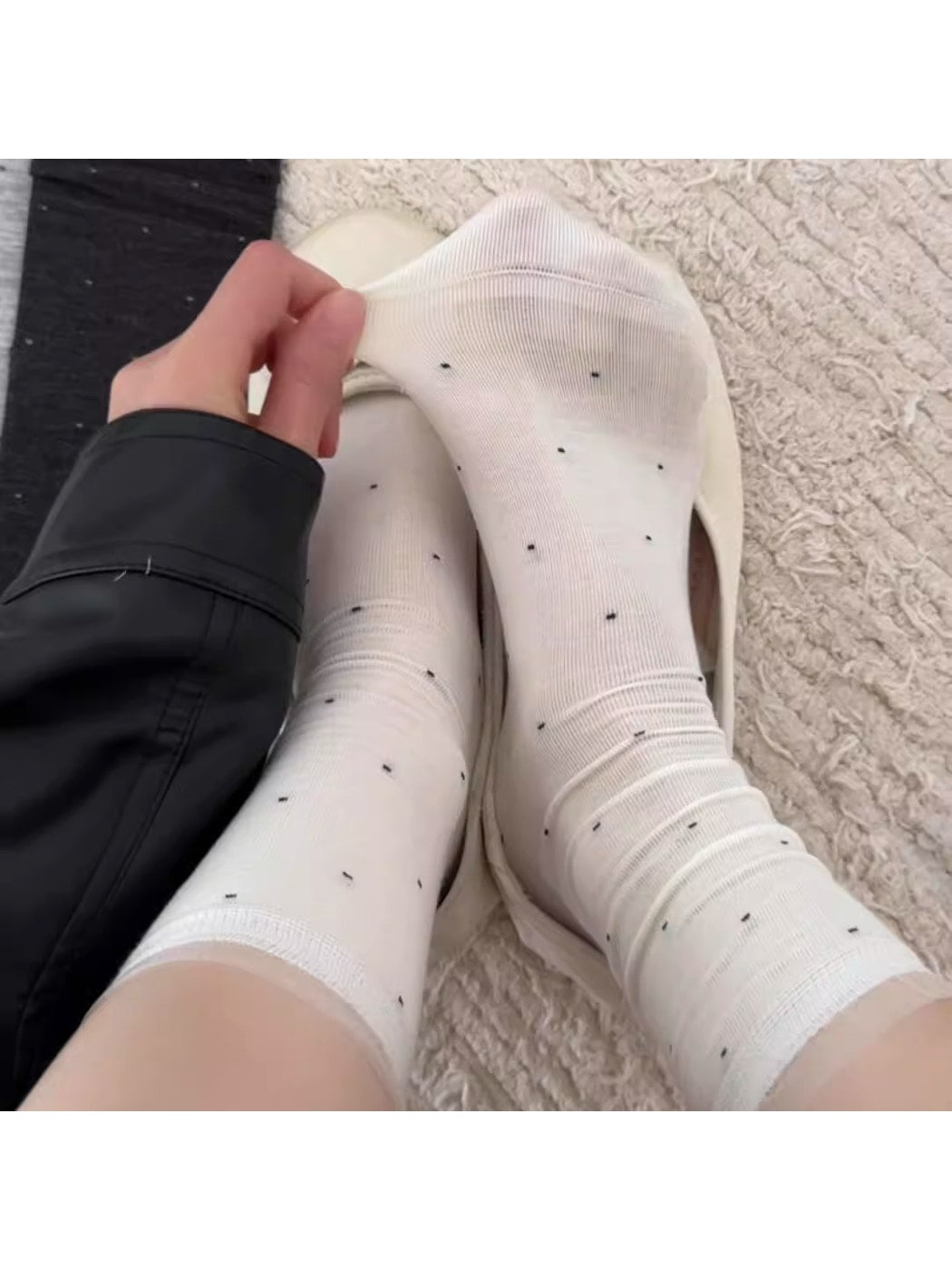 Rufia - Simple Polka Dot Casual Crew Socks