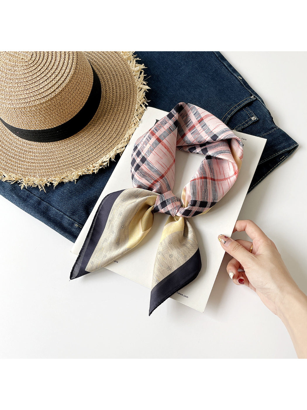 Scarvii - Plaid Print Square Scarf